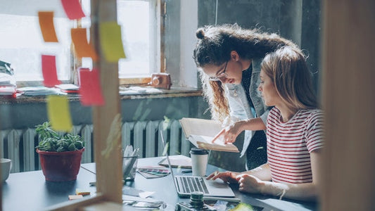 AI Proofreading Tools Are Trained on English. Your Site Isn't.